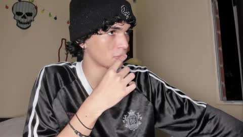 Snapshot of halan_jr chatting on 11.25.25 halan online show from 11.25.25