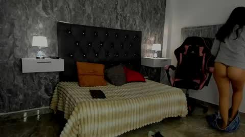 Snapshot of halilalovelace chatting on 05.06.26 Hali online show from 05.06.26