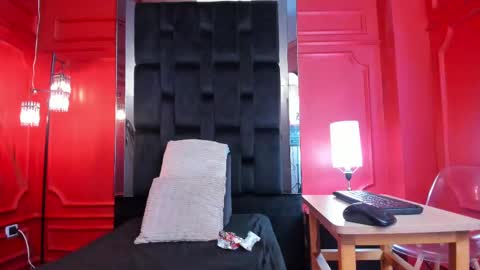 Snapshot of halleylorens chatting on 09.08.25 Halley Lorens online show from 09.08.25