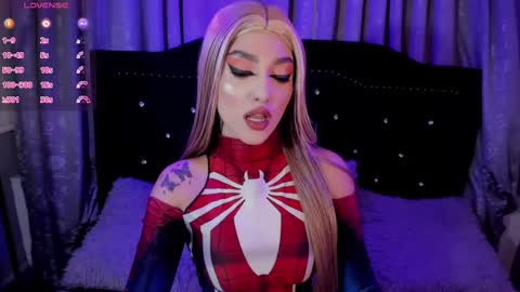 Snapshot of hallsred_rh chatting on 09.29.25 Halls Red online show from 09.29.25