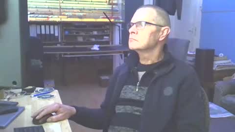 Prefer men 80 online show from 12.25.24