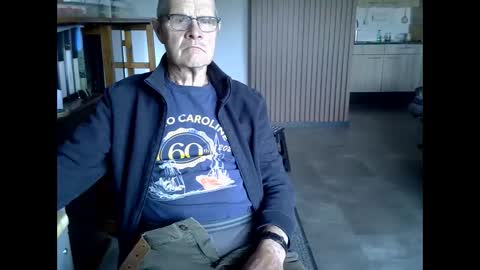 Prefer men 80 online show from 04.12.26