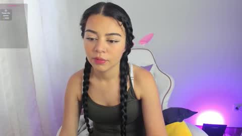 Snapshot of hana_garcia chatting on 10.30.25 Hana Garcia online show from 10.30.25