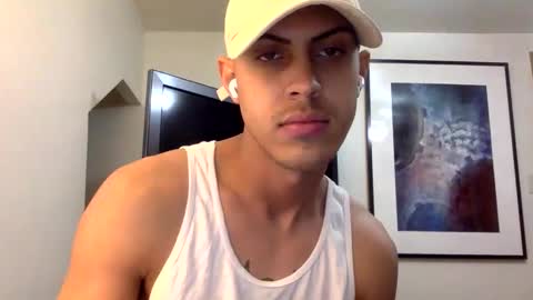 handsome01_ online show from 12.18.25