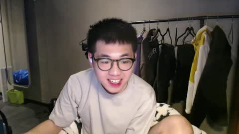 handsome_mannn online show from 01.15.25