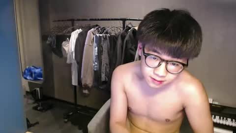 handsome_mannn online show from 11.02.25