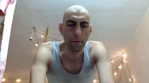 HandsomeAlfie online show from 09.11.25