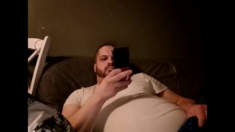 Snapshot of handsomedaddy198924 chatting on 03.01.26 Handsomedaddy198923 online show from 03.01.26