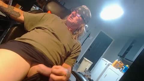 handystud33 online show from 09.19.25