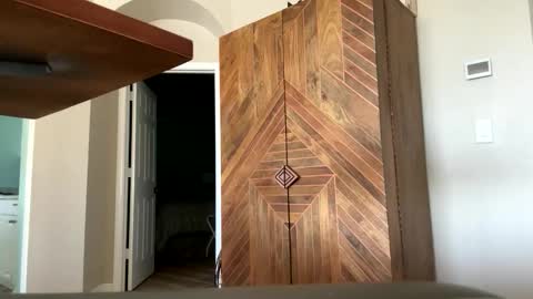 Snapshot of hangit0ut chatting on 11.08.25 hangit0ut online show from 11.08.25