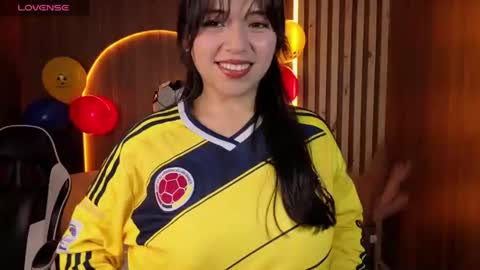 Snapshot of hani_amber_tx chatting on 06.23.26 Follow me.. Live 730 to 1400 online show from 06.23.26
