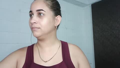 Snapshot of hankalanna chatting on 10.02.25 Hank alanna online show from 10.02.25