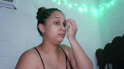 Snapshot of hankalanna chatting on 11.13.25 Hank alanna online show from 11.13.25