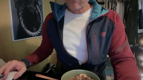 hanky online show from 02.10.25