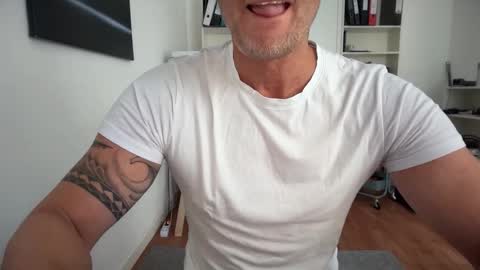 hanky online show from 09.15.25