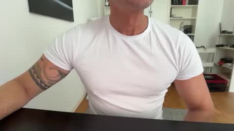 hanky online show from 09.17.25