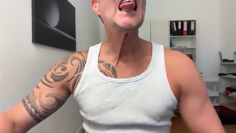 hanky online show from 09.22.25