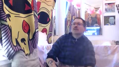 Snapshot of hankrams chatting on 02.04.26 hank rams online show from 02.04.26