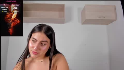 Snapshot of hanna__evans_ chatting on 06.17.26 hanna__evans_ online show from 06.17.26