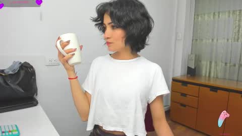 Sara online show from 09.17.25