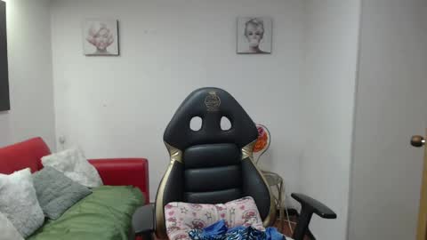 hanna_lamber online show from 04.02.26