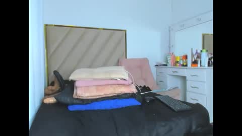 Snapshot of hanna_parkeer chatting on 03.12.26 Hanna online show from 03.12.26