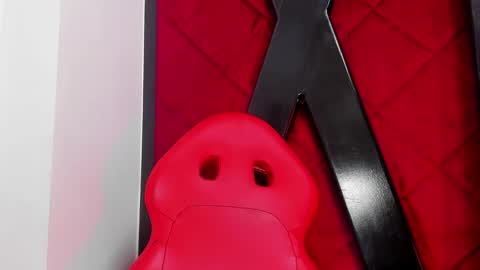 Snapshot of hanna_slut chatting on 12.31.24 EVA online show from 12.31.24