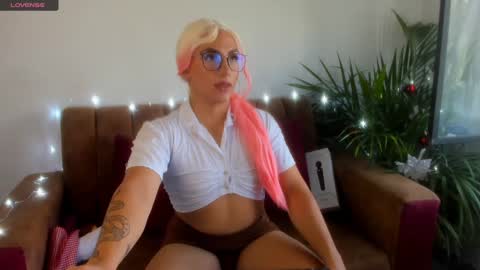 Hanna Capicorn online show from 12.31.24