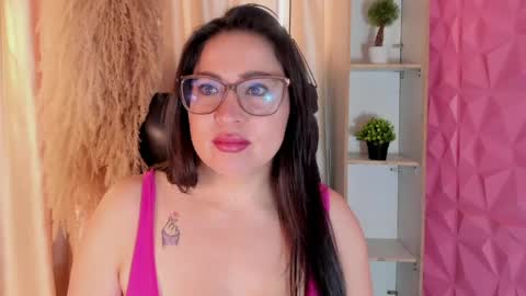 Snapshot of hannabackerr chatting on 04.22.26 hannabackerr online show from 04.22.26