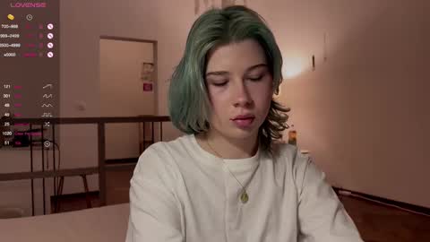 Hannah Allin online show from 02.22.25