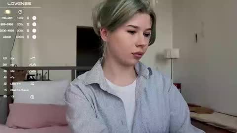 Hannah Allin online show from 02.26.25