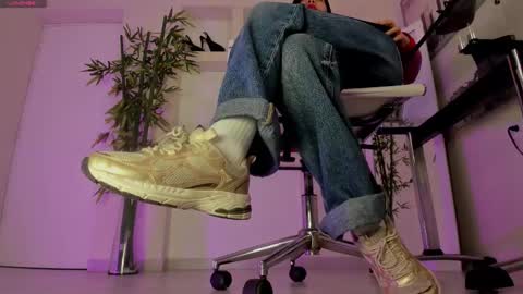 HANNAH HOWELL online show from 03.25.26