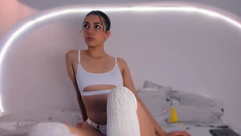 Snapshot of hannah_jet chatting on 01.18.26 hannah_jet online show from 01.18.26