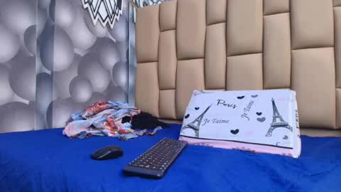 Snapshot of hannah_teehn chatting on 10.06.25 hannah_teehn online show from 10.06.25