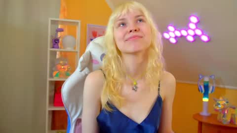 Hannah online show from 04.26.26