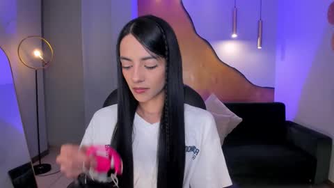 HANNAH J online show from 01.17.26