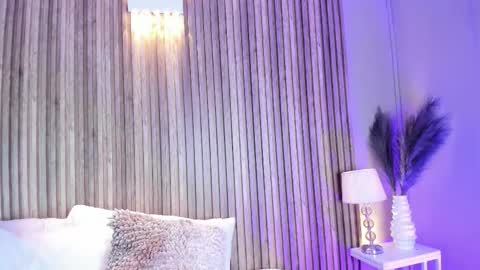 HannaPaola online show from 02.11.26