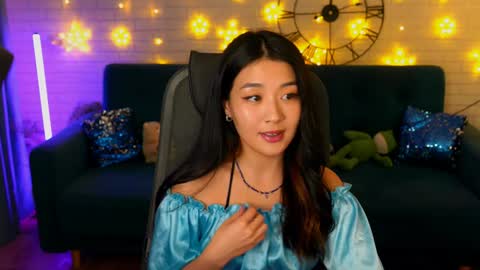 Snapshot of hannarosie chatting on 02.03.25 hannarosie online show from 02.03.25