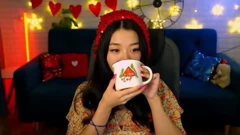 Snapshot of hannarosie chatting on 02.25.25 hannarosie online show from 02.25.25