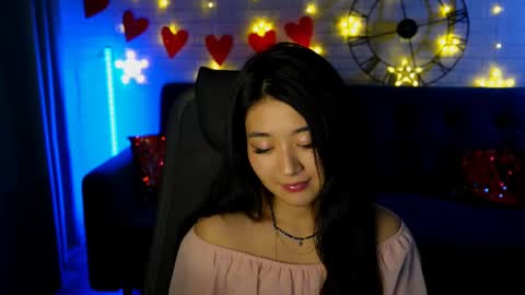 Snapshot of hannarosie chatting on 03.04.25 hannarosie online show from 03.04.25