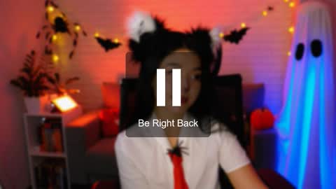 Snapshot of hannarosie chatting on 10.27.25 hannarosie online show from 10.27.25