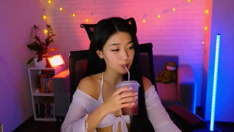 Snapshot of hannarosie chatting on 11.09.25 hannarosie online show from 11.09.25