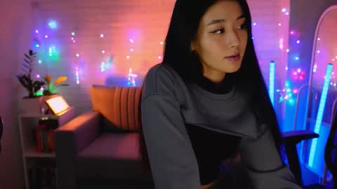 Snapshot of hannarosie chatting on 11.30.25 hannarosie online show from 11.30.25