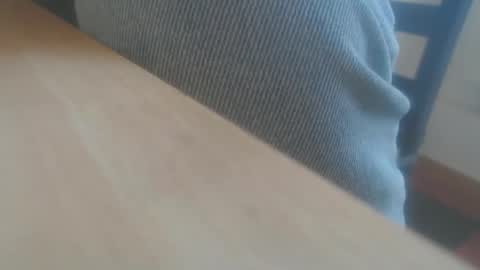 hannes_k online show from 10.19.25