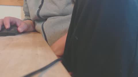 hannes_k online show from 04.16.26