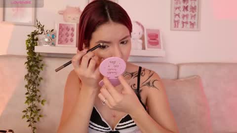 Snapshot of hanni_dulce chatting on 04.22.26 Yumii online show from 04.22.26