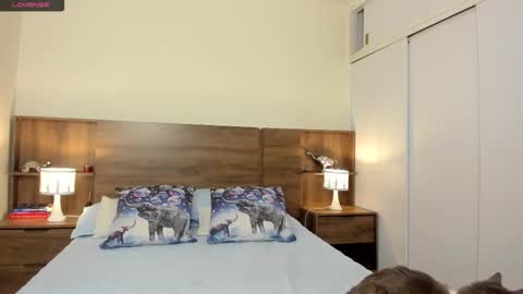 Snapshot of hanny_13 chatting on 09.28.25 taylor live online show from 09.28.25