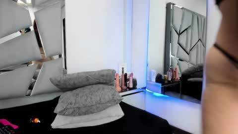 hanny_watson online show from 09.11.25