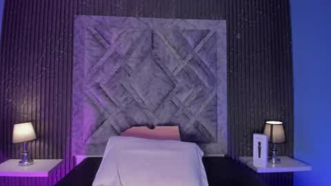 hannyk_ online show from 12.22.25