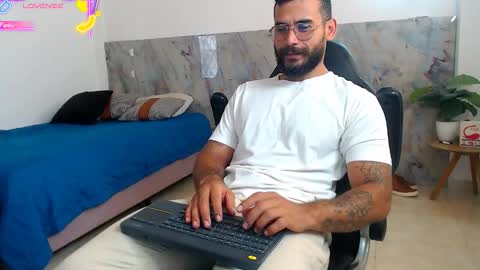 hanz_col online show from 11.04.25